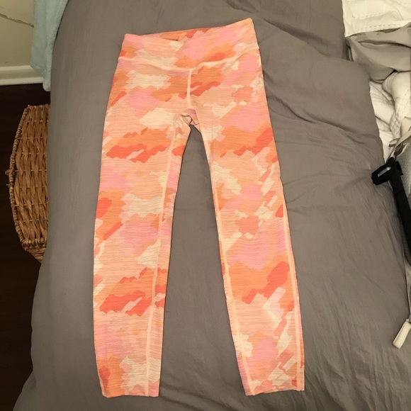 Outdoor Voices TechSweat leggings - Picture 3 of 5